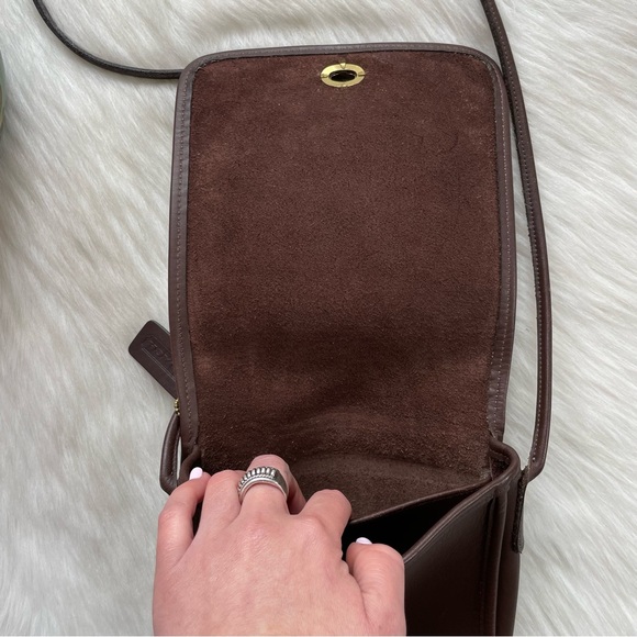 Coach vintage compact pouch crossbody leather bag - Picture 9 of 12